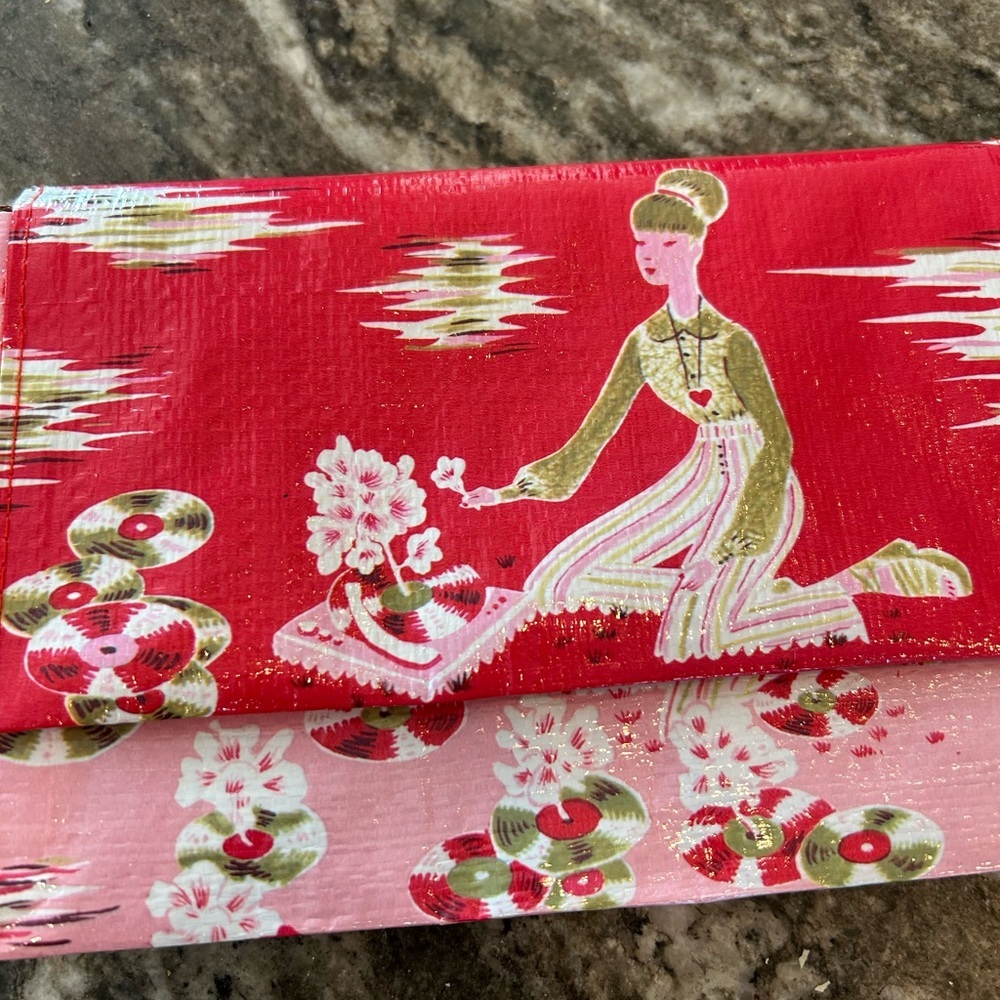 Blue Q retired messenger Crossbody Bag BNWT